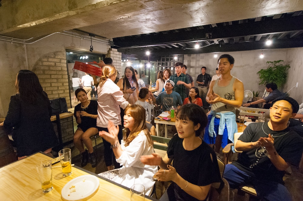 inno hostel and pub lounge hongdae