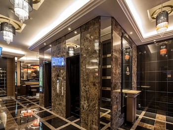 Apa Hotel Higashi Nihombashi Ekimae,Chuo Ward>>Chuo,3 star