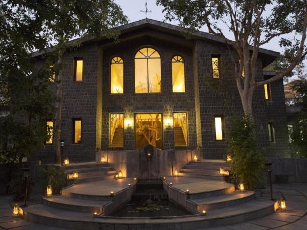 singinawa jungle lodge kanha