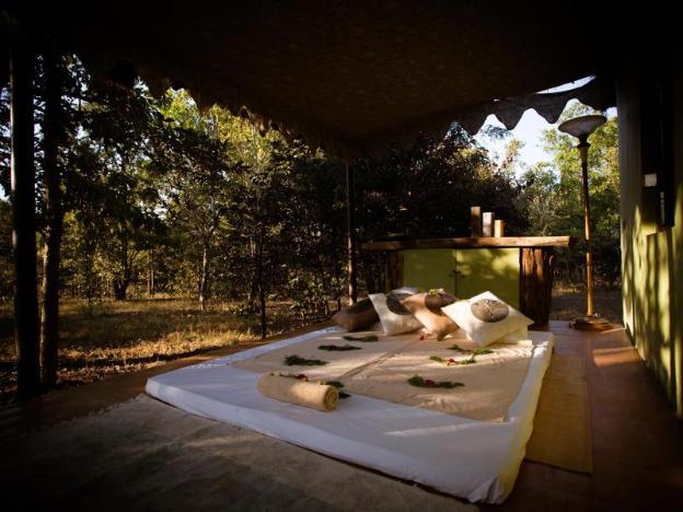 singinawa jungle lodge kanha