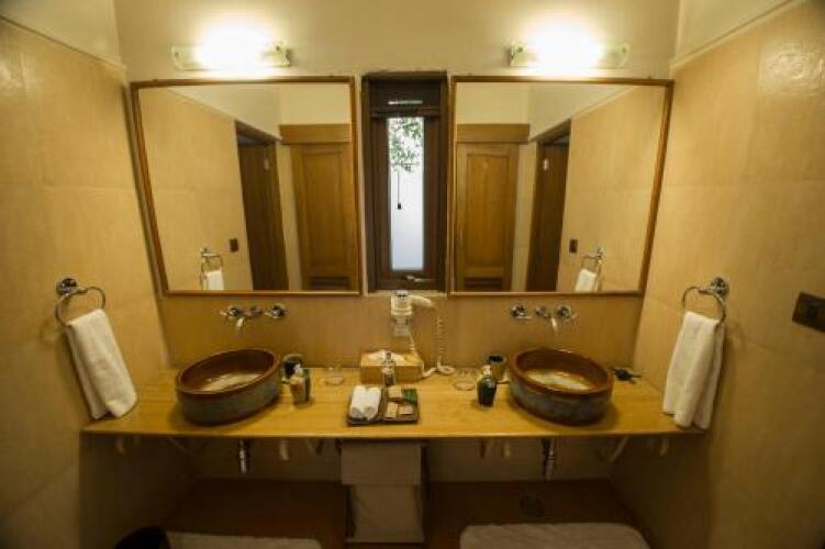 singinawa jungle lodge kanha