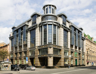 grand hotel emerald