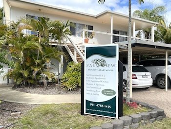 palm view holiday apartments