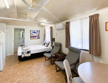 palm view holiday apartments