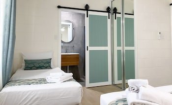 palm view holiday apartments