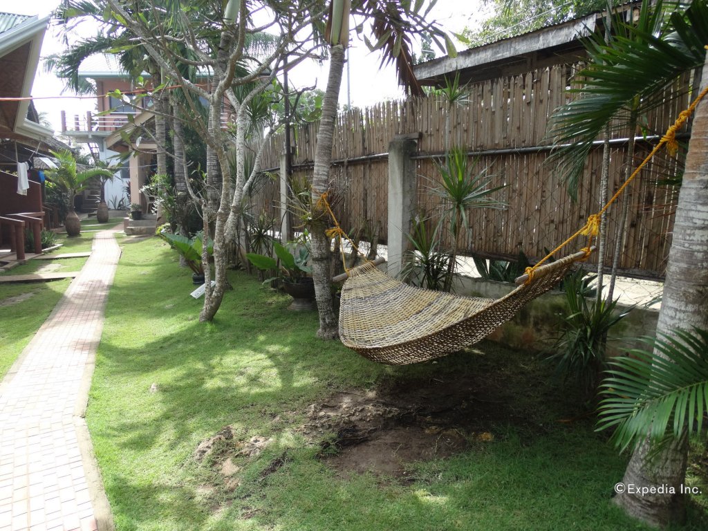alona grove tourist inn