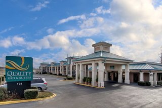 Quality Inn & Suites,Jackson>>Clinton,2.5 star