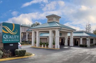 Quality Inn & Suites,Jackson>>Clinton,2.5 star