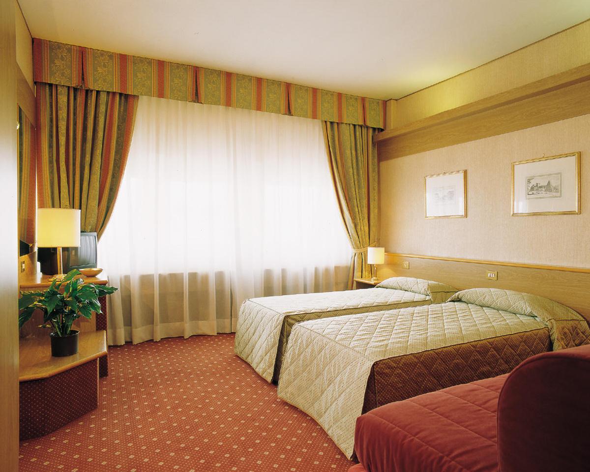 fh55 grand hotel palatino