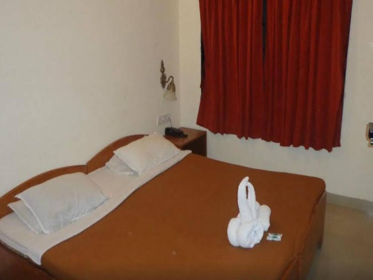 srushti farms resort