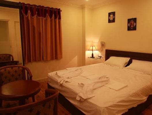 grand treat hotel