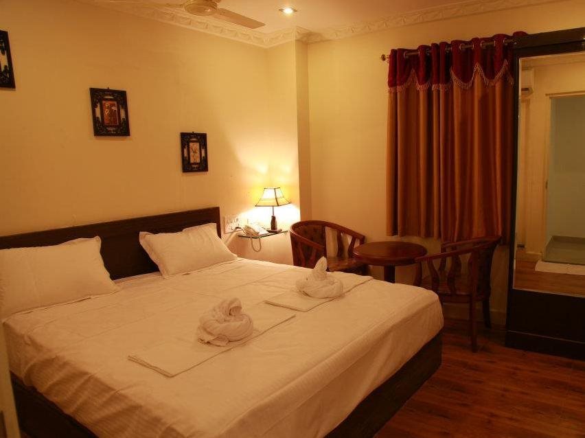 grand treat hotel