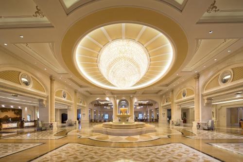 crowne plaza qingdao ocean spring resort an ihg hotel