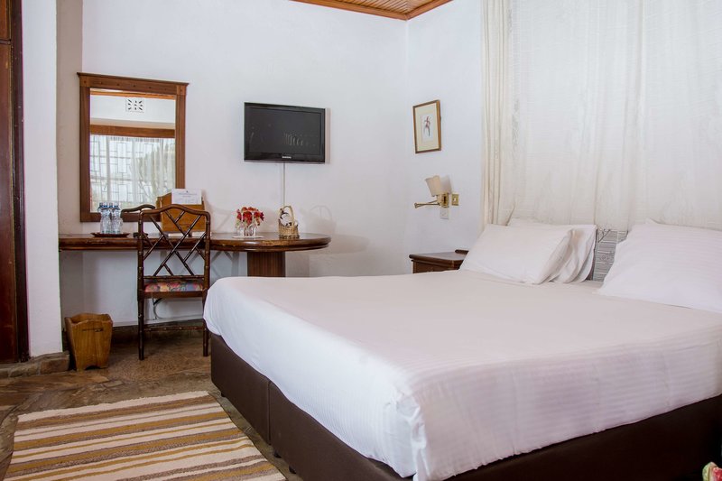 jacaranda lake elementaita lodge