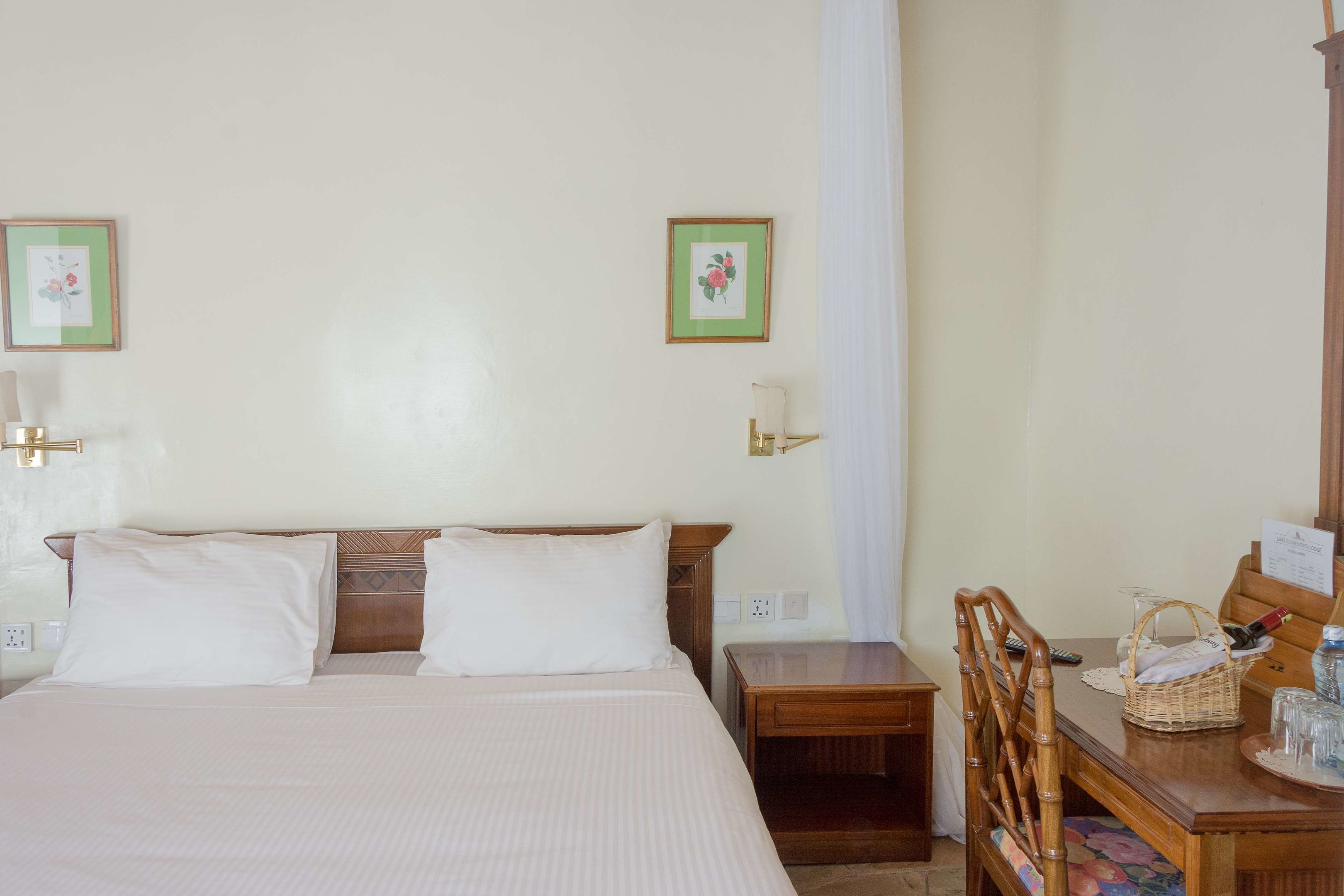 jacaranda lake elementaita lodge