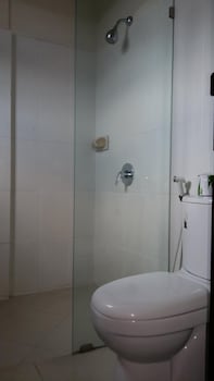 desak putu putra homestay