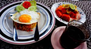 desak putu putra homestay