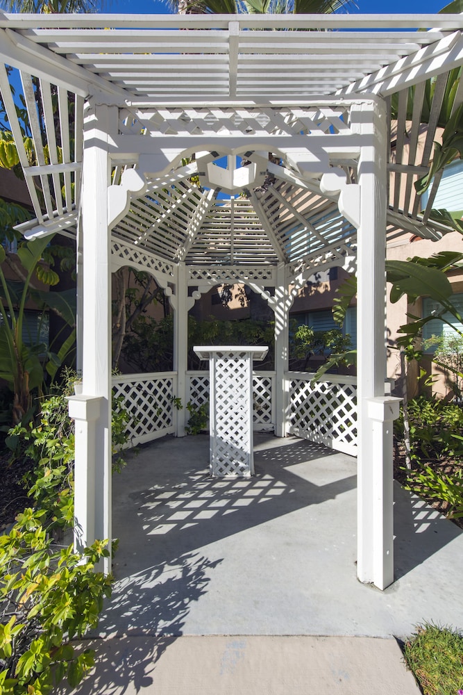 grand vista hotel