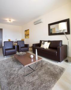 chloraka terrace apartments