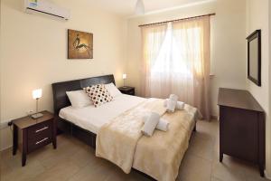 chloraka terrace apartments