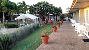 ocean view motel bowen