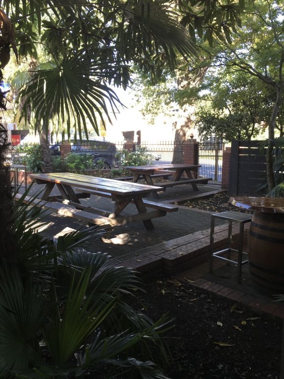 Healesville Grand Hotel,Near Four Pillars Gin,3 star