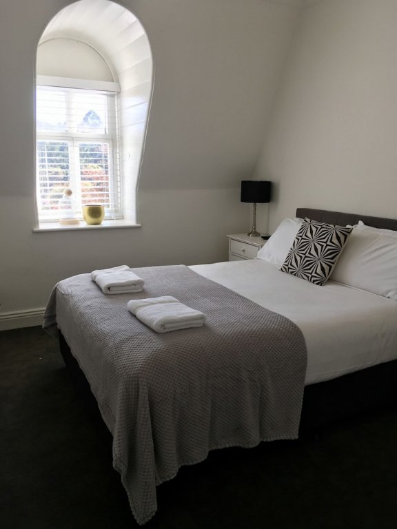 Healesville Grand Hotel,Near Four Pillars Gin,3 star