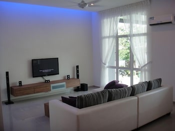 shamrock beach villas