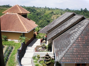 shangrilah villas
