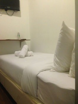 Woodpecker Lodge Kuching,Mulu>>Kuching,3 star