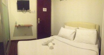 Woodpecker Lodge Kuching,Mulu>>Kuching,3 star