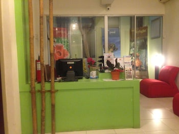 woodpecker lodge kuching