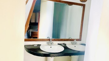 Babylon Lodge,Moshi>>Marangu,2.5 star
