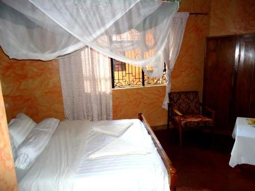 Babylon Lodge,Moshi>>Marangu,3 star