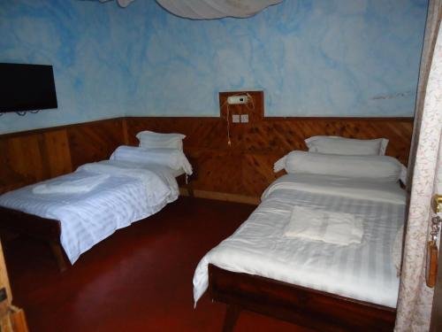 Babylon Lodge,Moshi>>Marangu,3 star