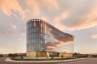 Vibe Hotel Canberra,Canberra>>Braddon,5 star