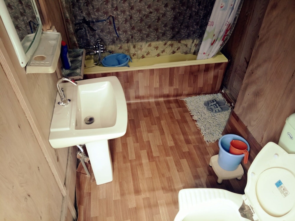 new bul bul group of houseboats