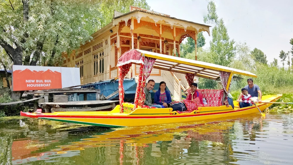 new bul bul group of houseboats