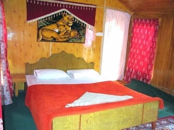 new bul bul group of houseboats