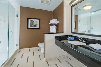 Fairfield Inn & Suites Easton,Easton>>Chesapeake Bay,3 star