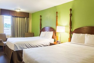 Econo Lodge White Pine Morristown I-81 & I-40 Split,Morristown>>Knoxville,2 star