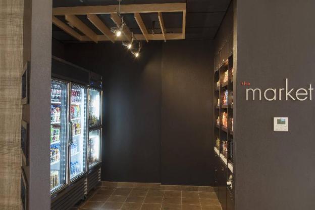 courtyard by marriott holland downtown