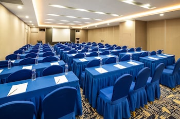 Holiday Inn Express Shenyang North Station By Ihg,Liaoning>>Shenyang,4 star