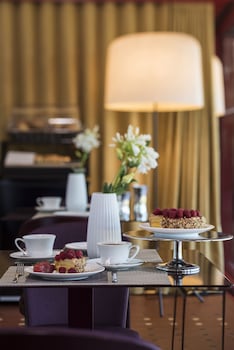 Hotel-Img