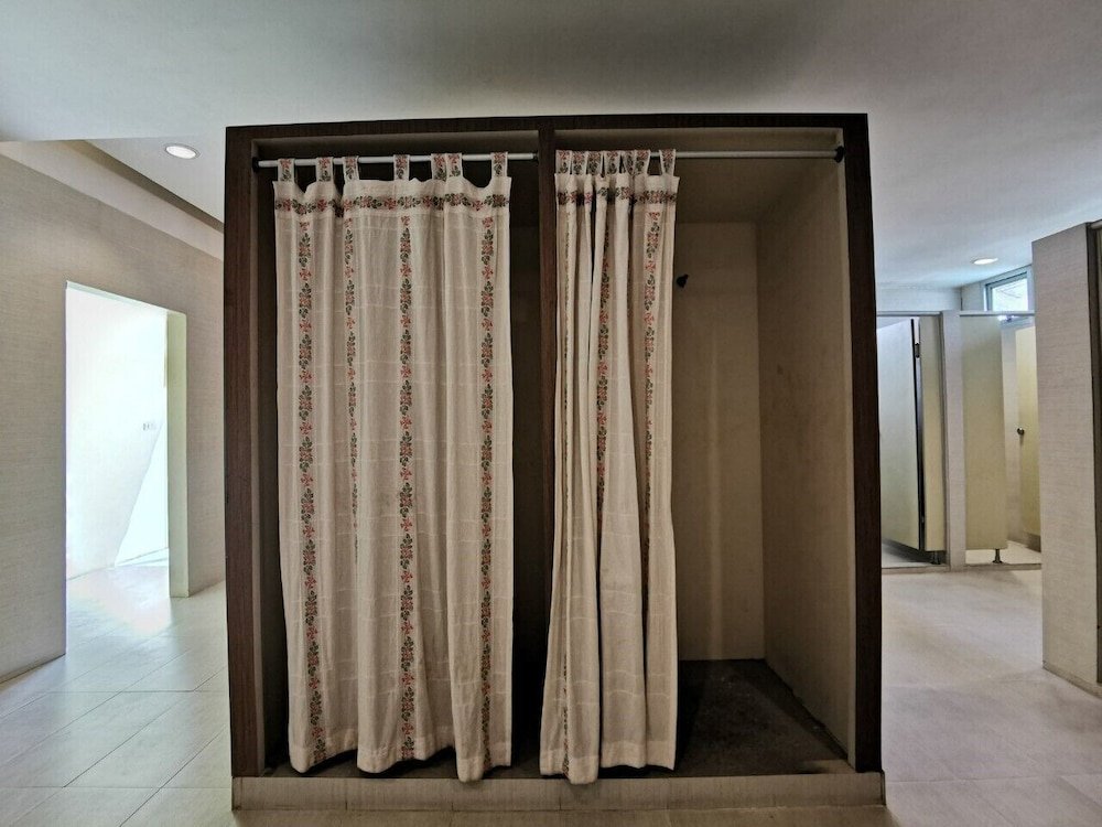 suklutai hotel and serviced apartment