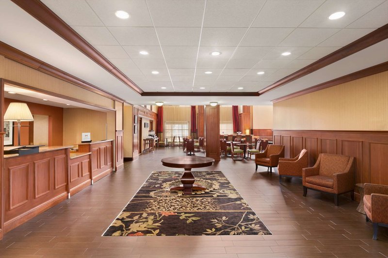 hampton inn and suites williamsburg historic district