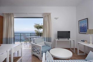 anassa mare villas and residences