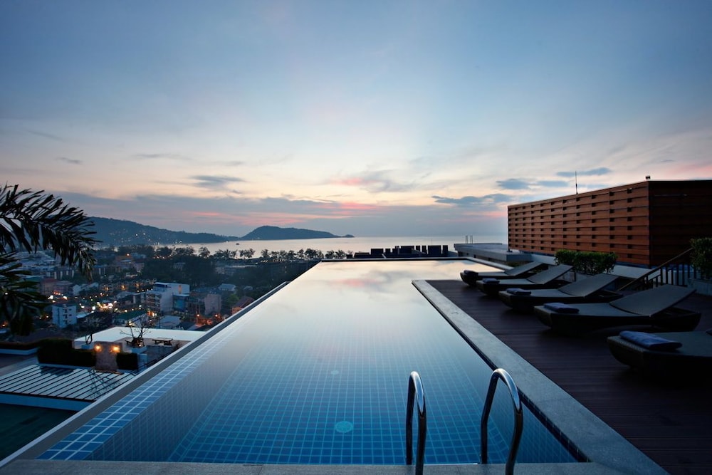 the unity and the bliss patong residence