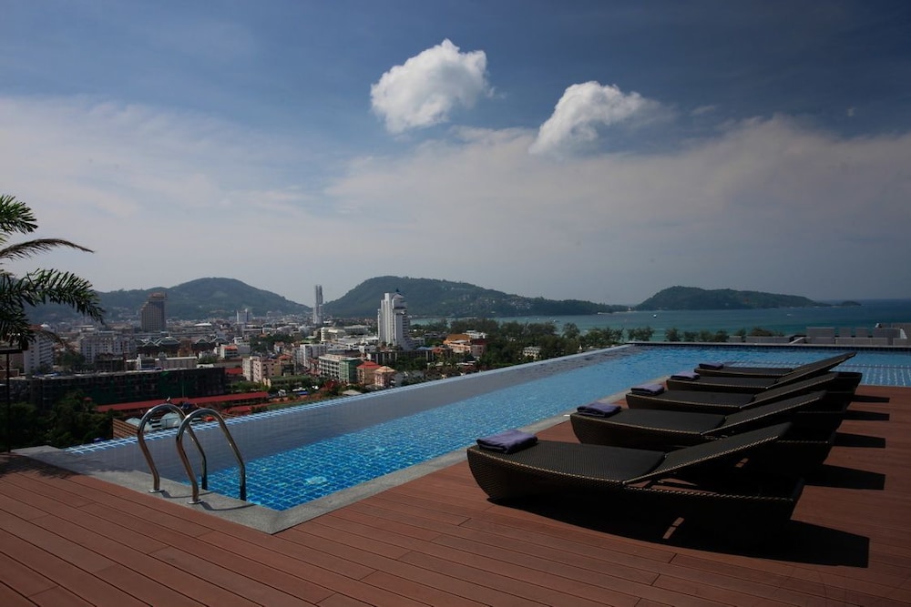 the unity and the bliss patong residence