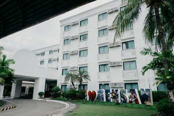 East Asia Royale Hotel,Soccsksargen>>General Santos,4 star